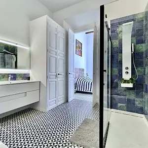 Picasso's Deluxe Puerta Apartment Malaga