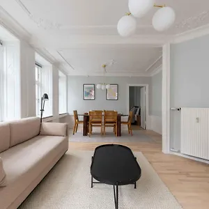 Spacious Tivoli Gardens W 3 Bedrooms Kopenhagen