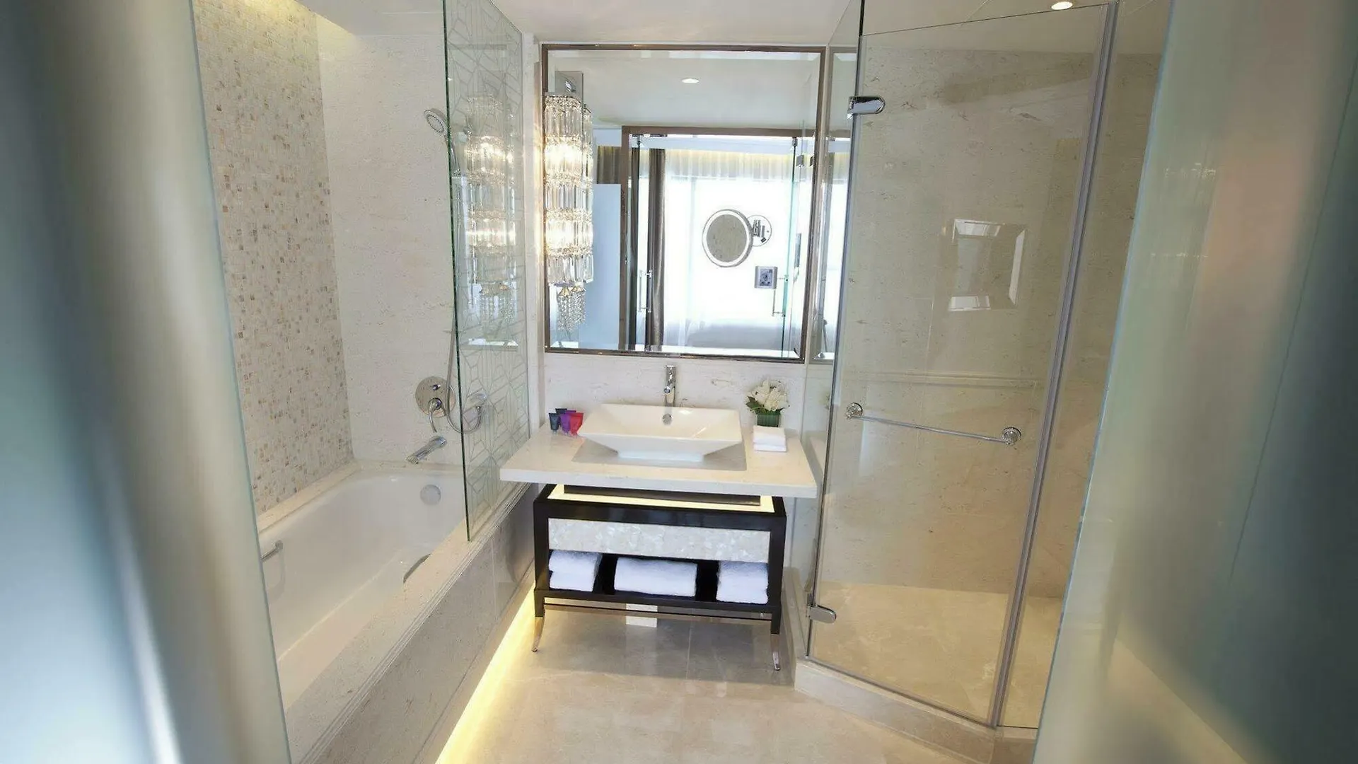 Dorsett Wanchai, Hong Kong Hotel